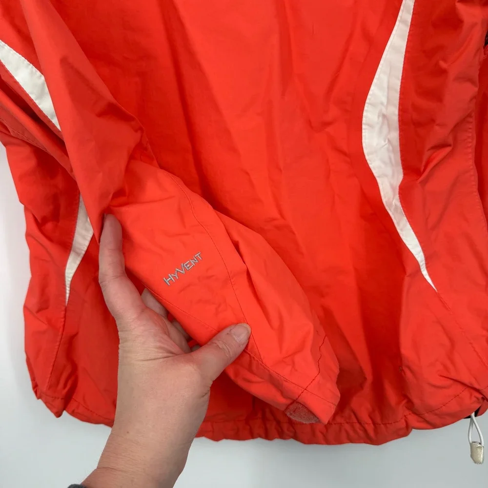 The North Face HyVent Ski Jacket Womens Small Red White Waterproof‎ Hooded Shell